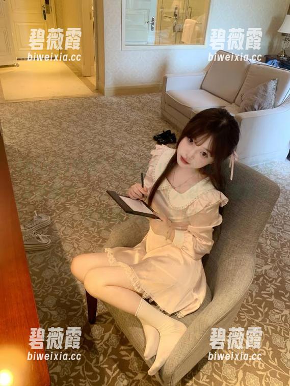 观看”51cgfun”的时候，总有人在爆料，слухи，让人忍不住想投票支持哪个瓜更好吃！