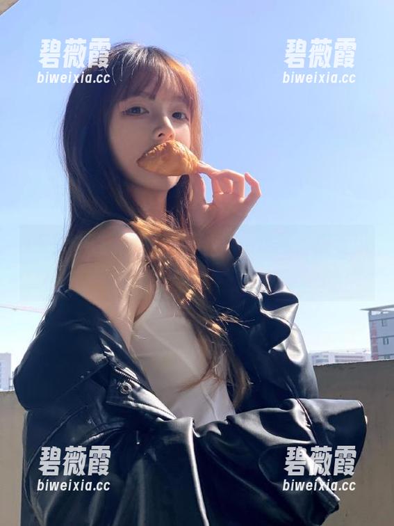 ios用户在51fun体验：握着瓜，有点后劲。