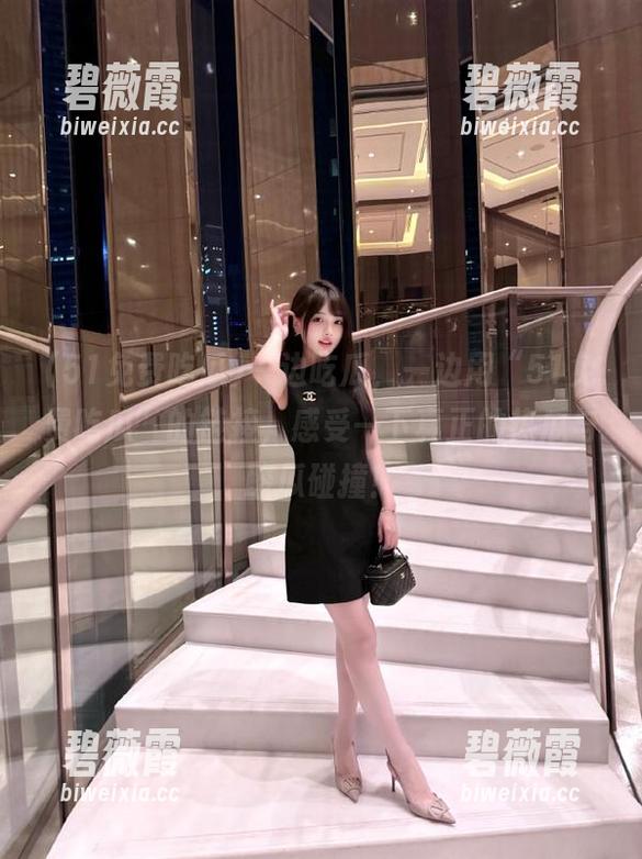 一边吃瓜，一边用“51免费吃瓜”的链接，感受一下真正的热瓜与酸瓜碰撞！