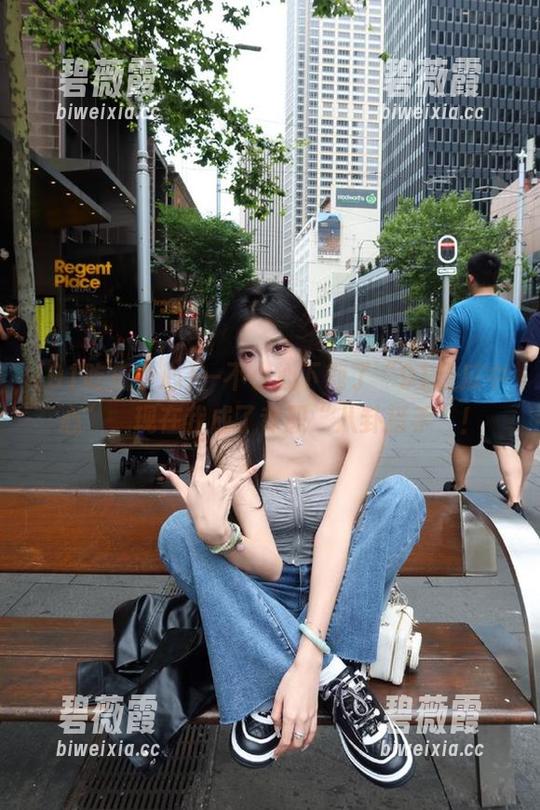 一不小心下载了“91吃瓜中心”，现在我成了专职“八卦猎手”！