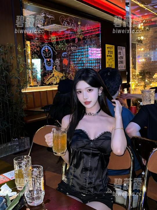 试试“www.17@”，获取你想要的永久性关注和八卦