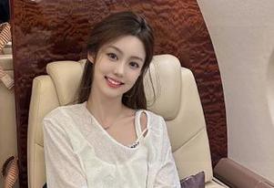一边观看“www51”，一边犹豫要不要再来一碗，这瓜太好吃了吧！