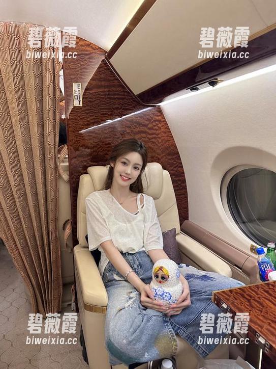 一边观看“www51”，一边犹豫要不要再来一碗，这瓜太好吃了吧！