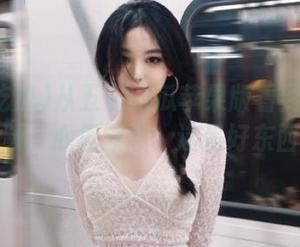 从五一吃瓜苹果版看到娜娜的视频，心里默念：这是好东西！