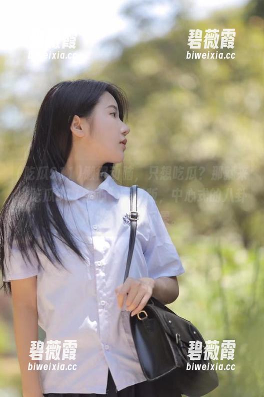 懒得动脑，只想吃瓜？那就来“吃瓜911中心”安卓版，中心式的八卦放送，吃瓜不累。