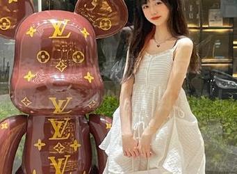 吃瓜头条更新，可是在你的心里我永远是那个吃不到瓜的人。