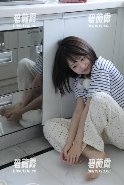 吃瓜网cgw不打烊的入口，仿佛让我在无尽的八卦里徘徊...