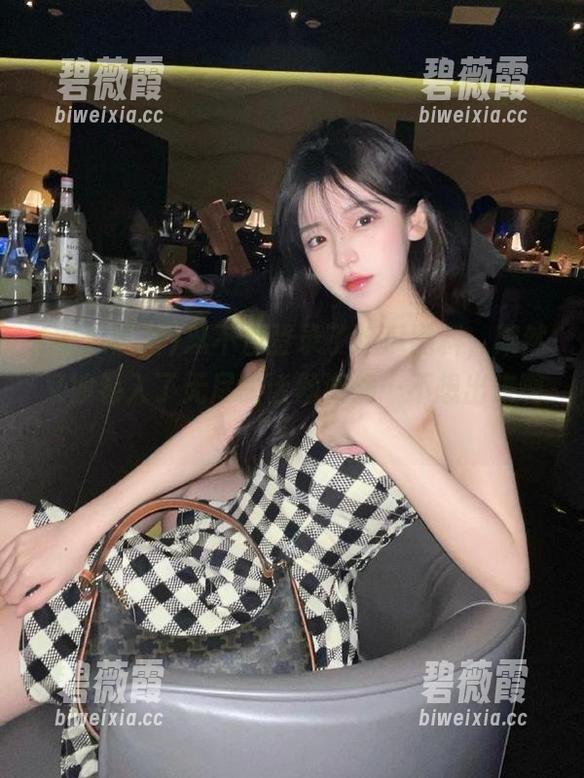 忍不住登录了吃瓜黑料,果然又被卷入了无尽的话题漩涡…不想出来啊! 忍不住登录了吃瓜黑料,果然又被卷入了无尽的话题漩涡…不想出来啊!