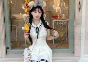 吃瓜黑料，永不迷路，随意浏览一圈，结果变成了洗脑会议