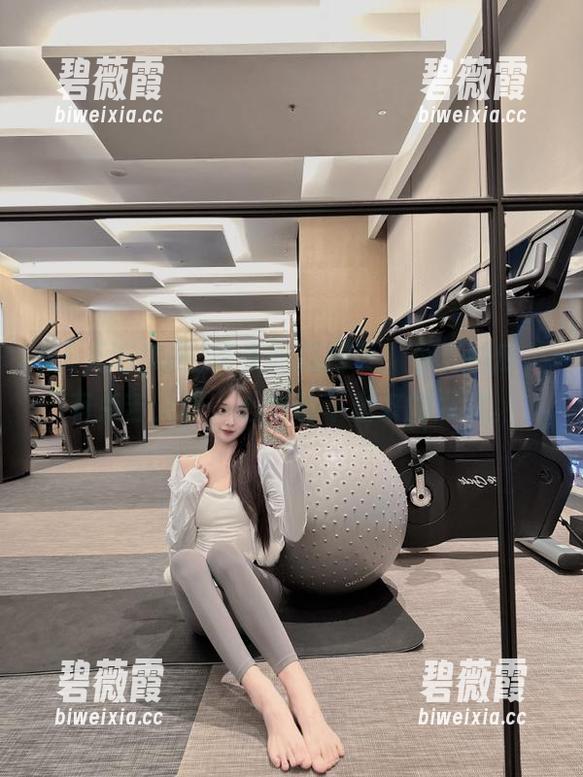 天天吃瓜网页：今天的瓜，有点苦又甜，心里说不出来的滋味。