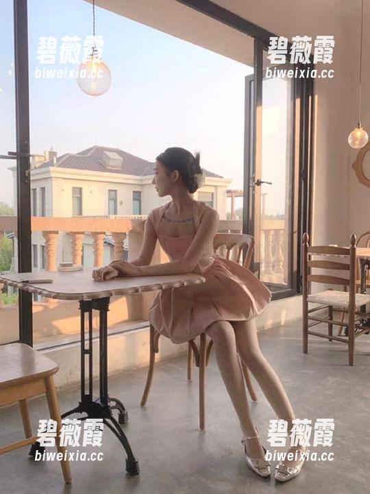 我爱吃瓜，在线解锁免费瓜场，快来“咬”我吧！