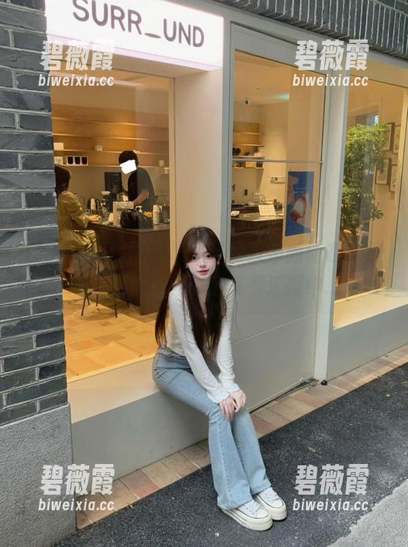 网曝吃瓜官网发布新动态，跟随我的视线，瓜田美景汇报中...